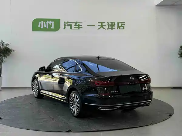 Volkswagen Passat 2022
