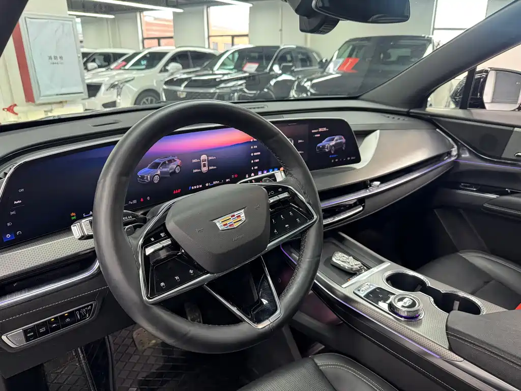 Cadillac XT5 2024 — фото 10