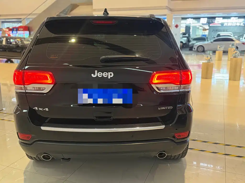 Jeep Grand Cherokee 2019 — фото 3