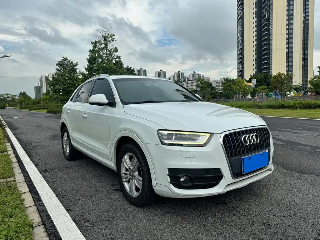 Audi Q3 2014
