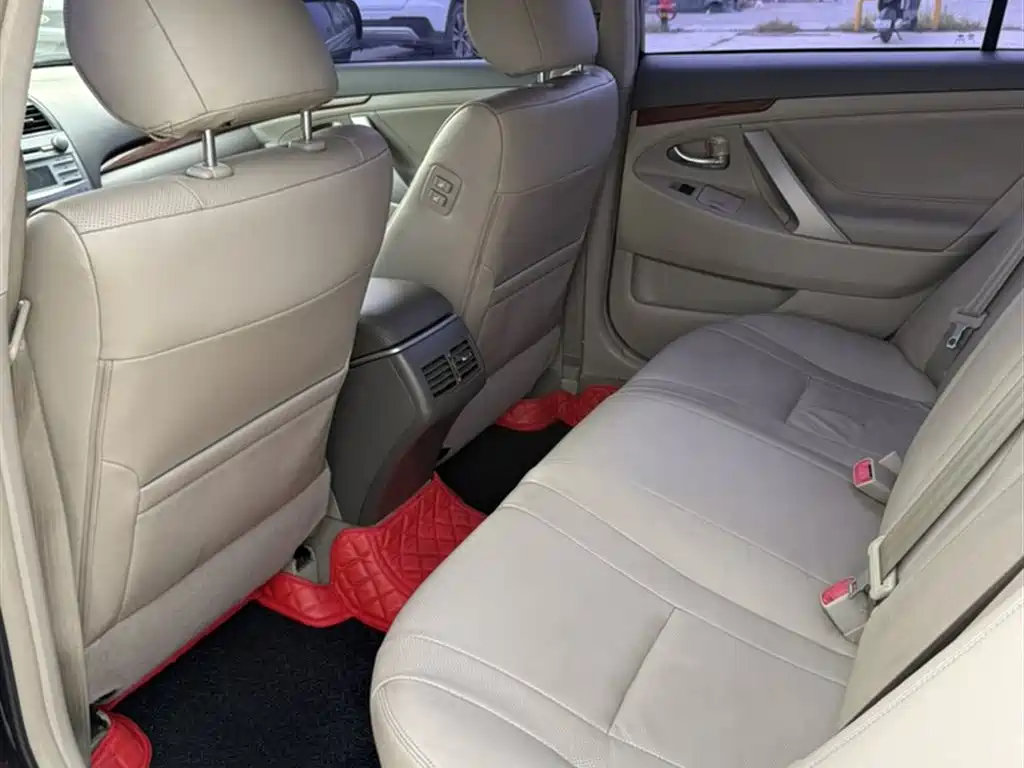 Toyota Camry 2014 — фото 14
