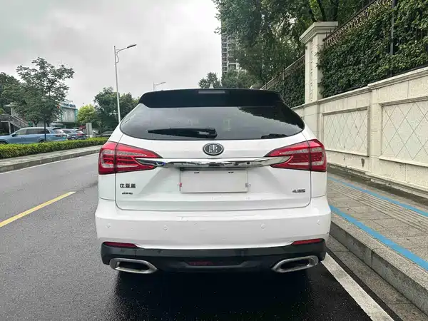 BYD Tang New Energy 2017