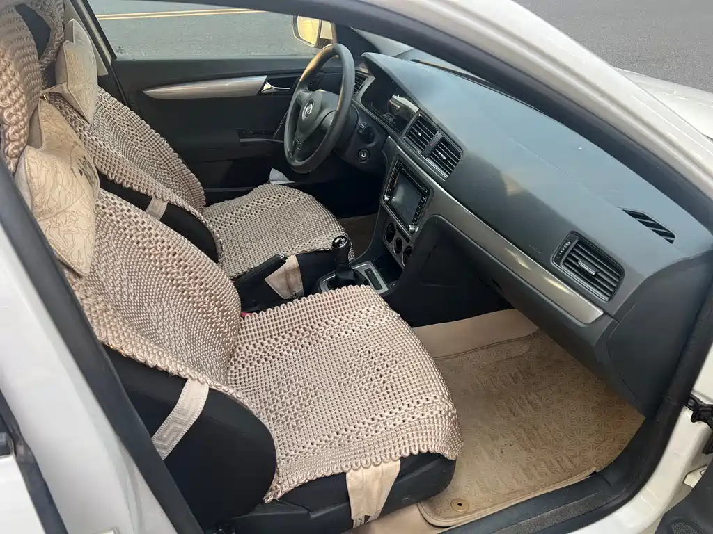 Volkswagen Lavida 2014