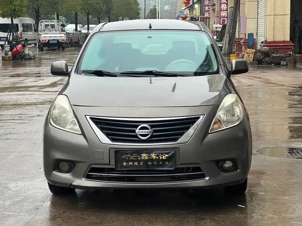 Nissan Sunny 2011 — фото 2
