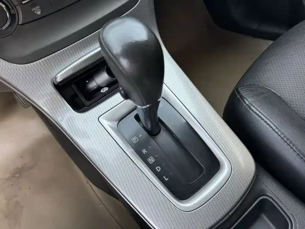 Nissan Sylphy 2015 — фото 9