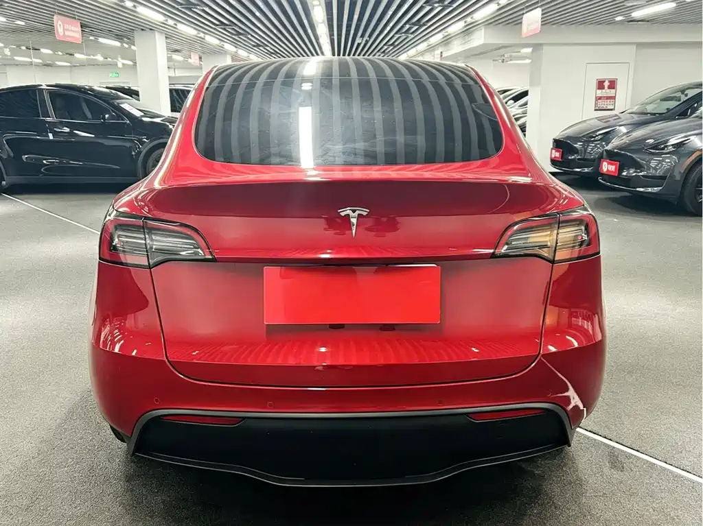 Tesla Model Y 2022 — фото 5