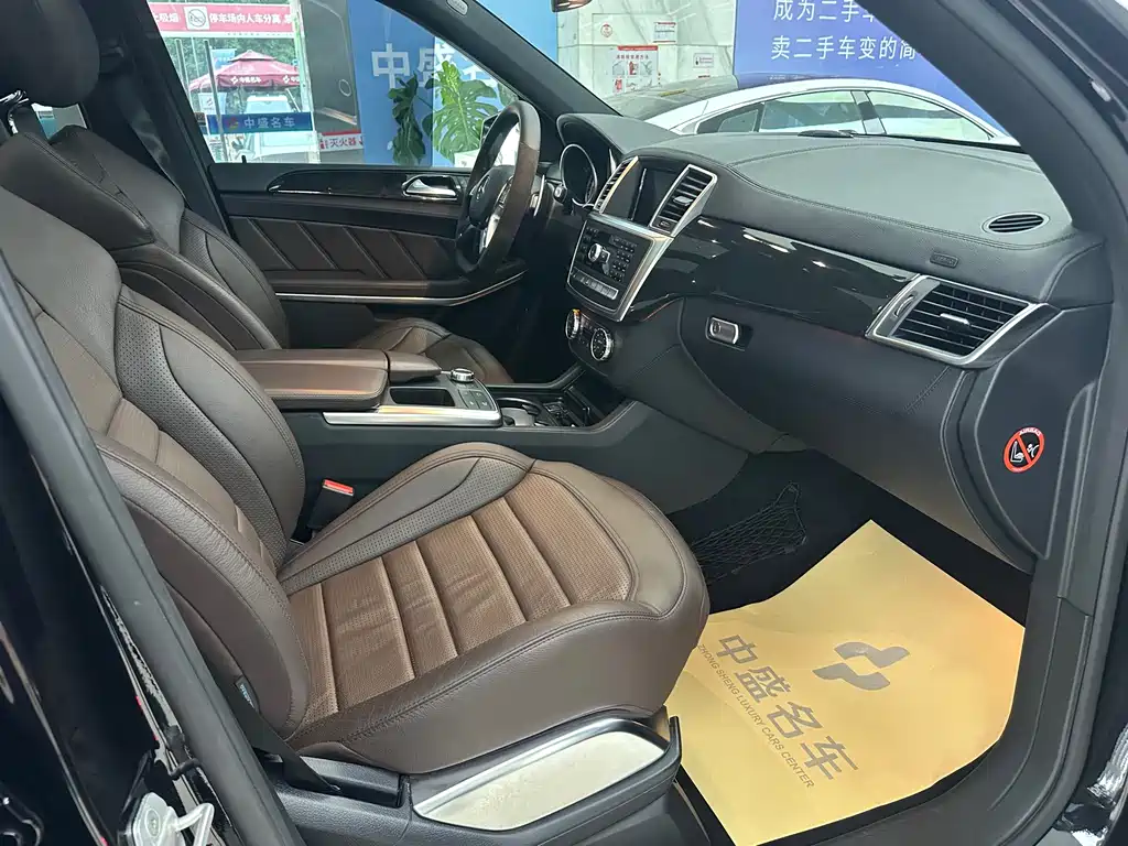 Mercedes-Benz GL-Class AMG 2015 — фото 25