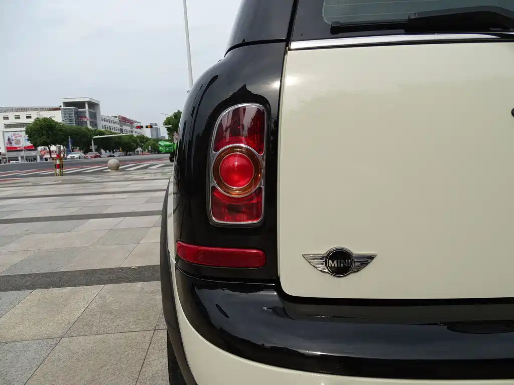MINI Clubman 2014 — фото 21