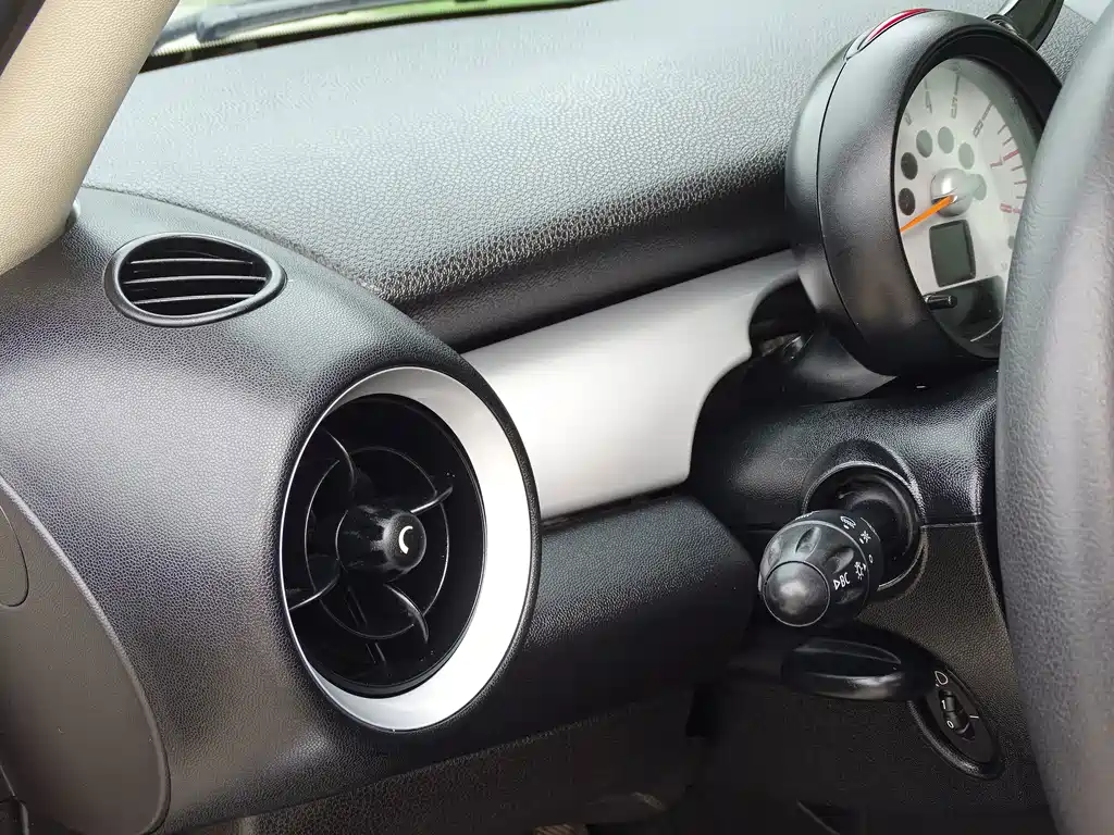MINI Clubman 2014 — фото 25