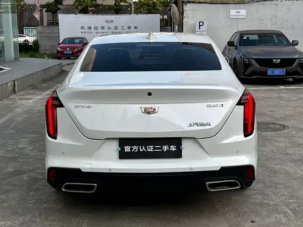 Cadillac CT4 2023