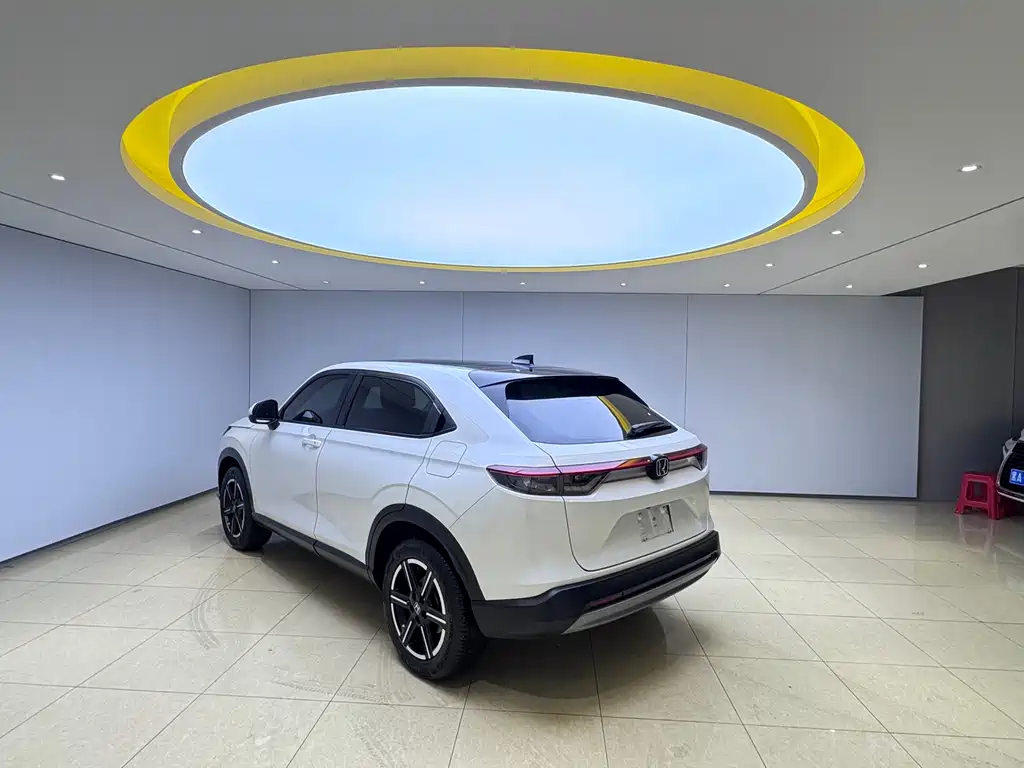 Honda Vezel 2023 — фото 4