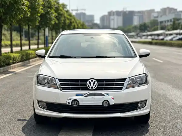 Volkswagen Gran Lavida 2015