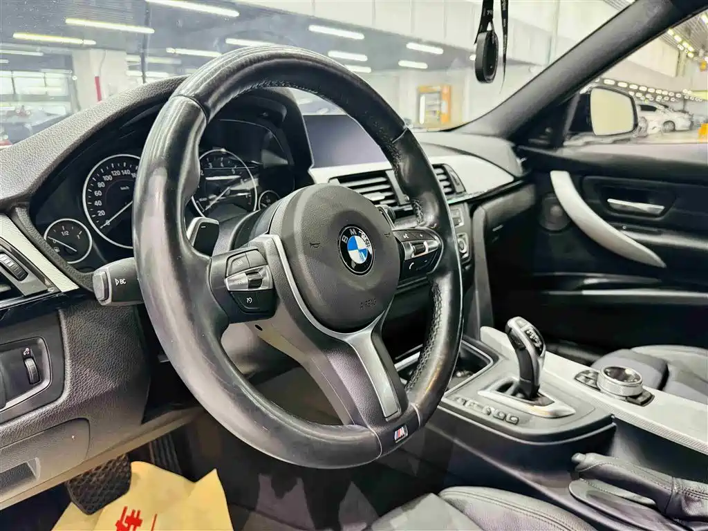 BMW 3 Series 2015 — фото 13