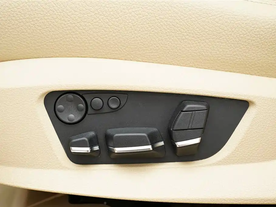 BMW 5 Series GT 2015 — фото 6