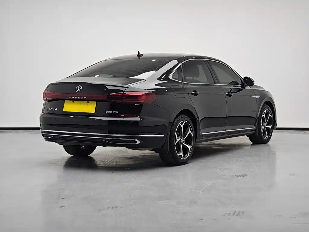 Volkswagen Passat 2024