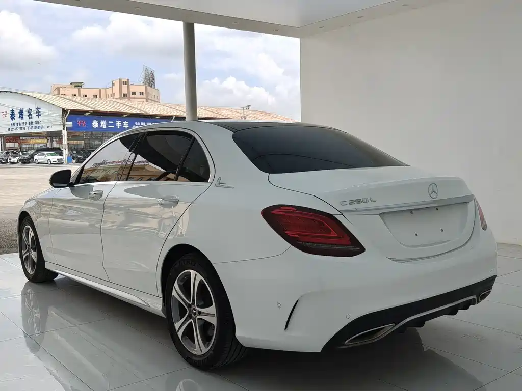 Mercedes-Benz C-Class 2021 — фото 12
