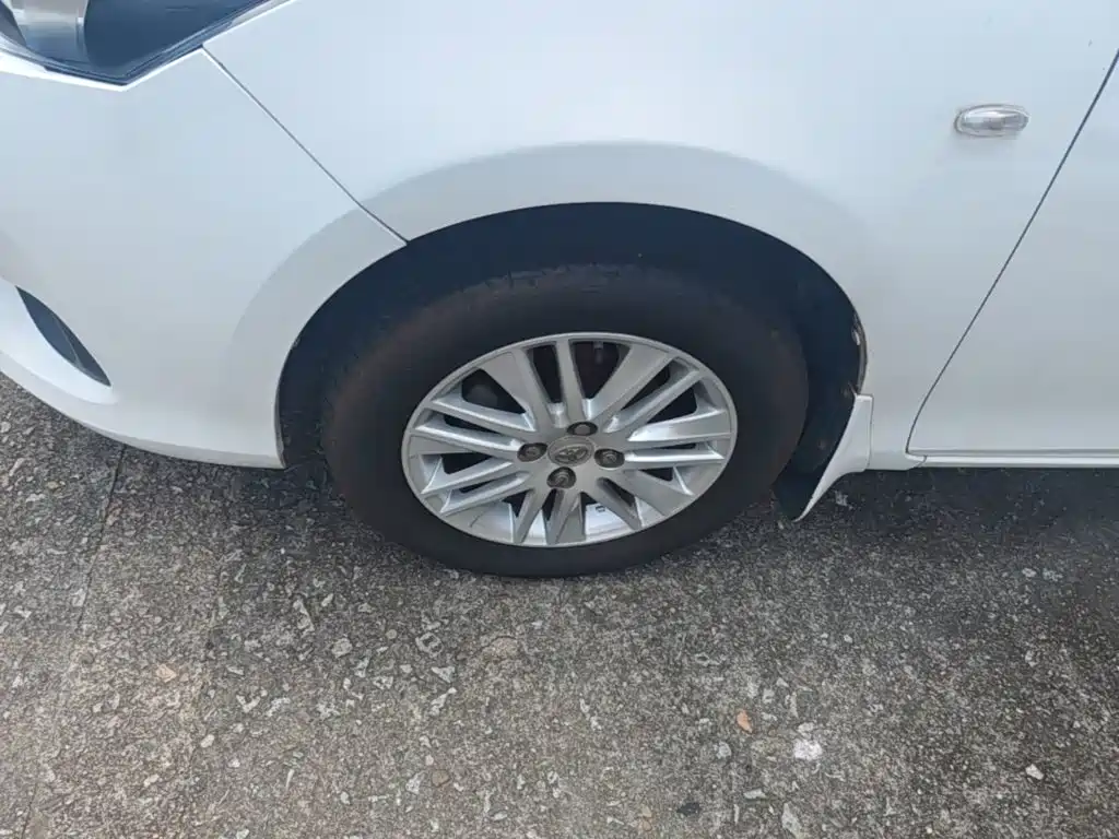 Toyota Vios 2015 — фото 23