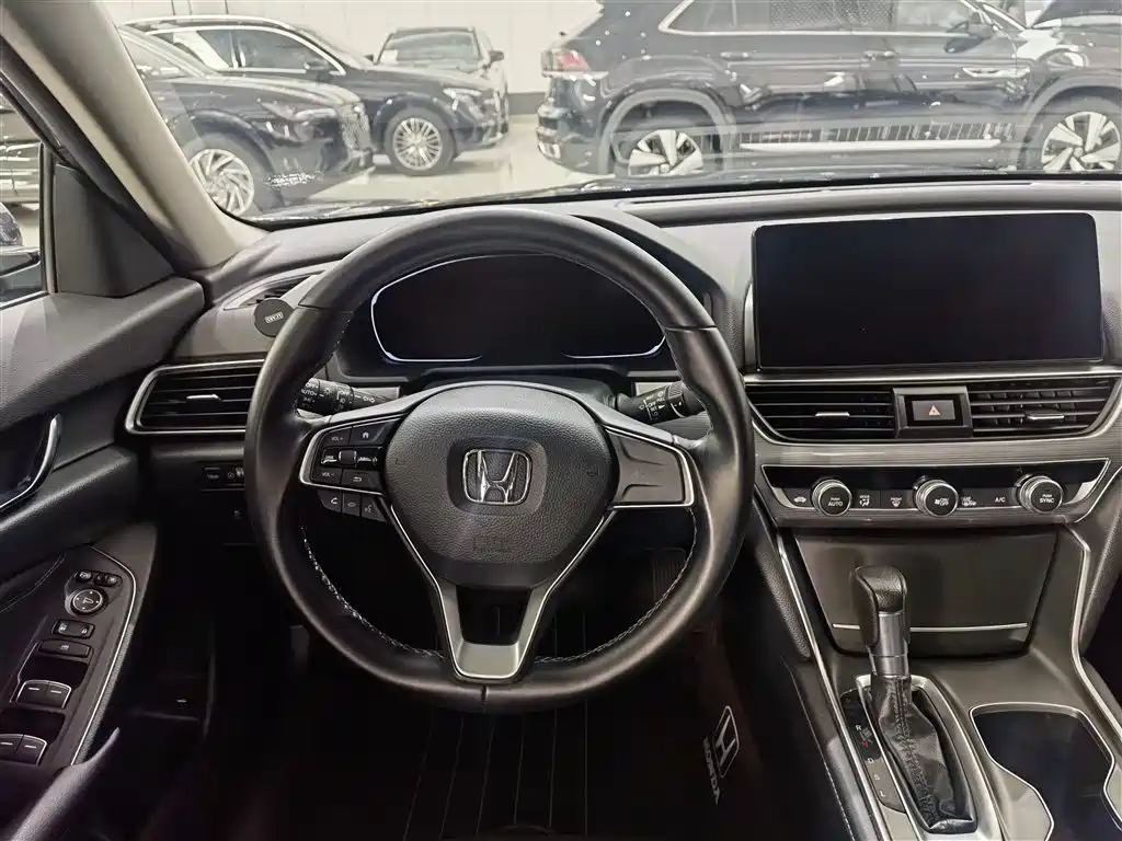 Honda Accord 2022 — фото 14