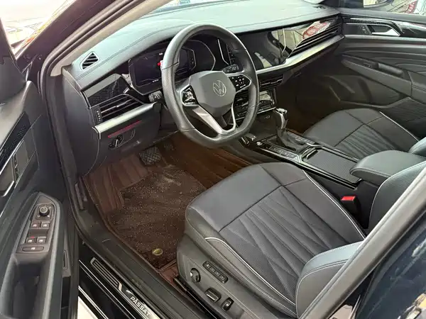 Volkswagen Passat Plug-In Hybrid 2022