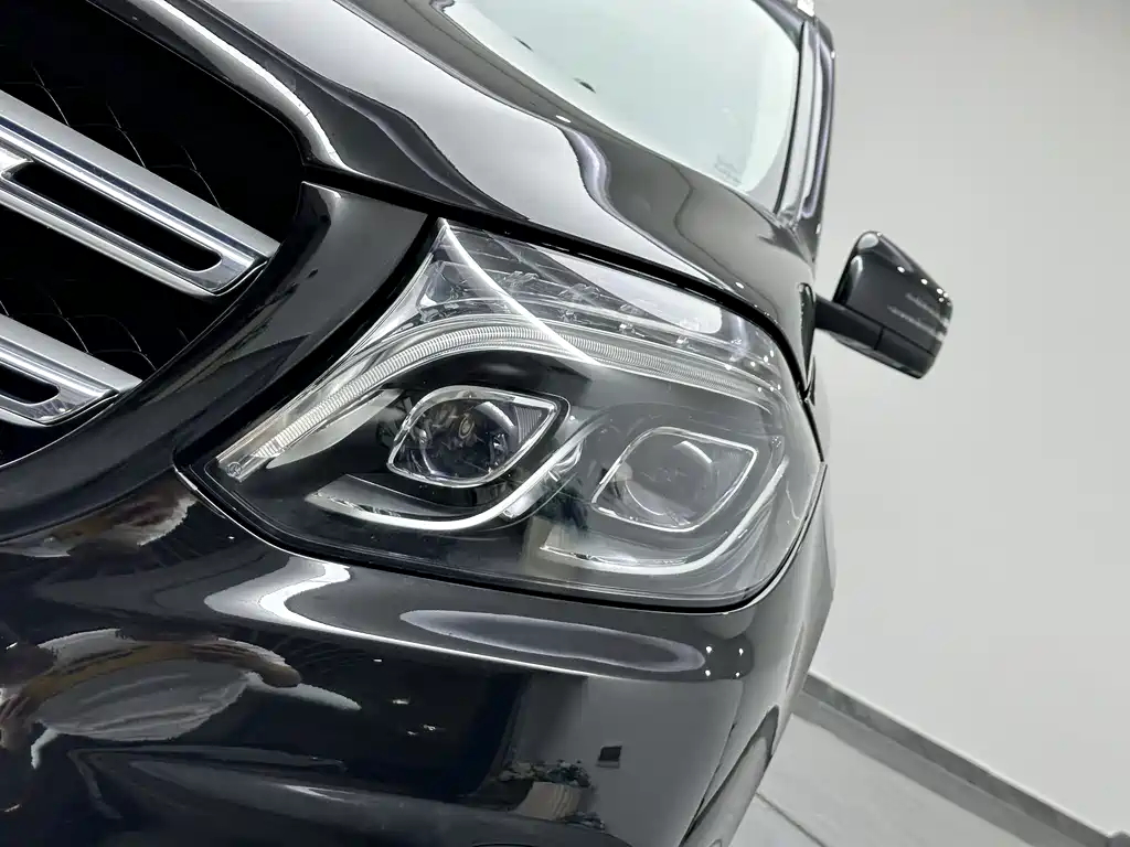 Mercedes-Benz GLS 2016 — фото 19