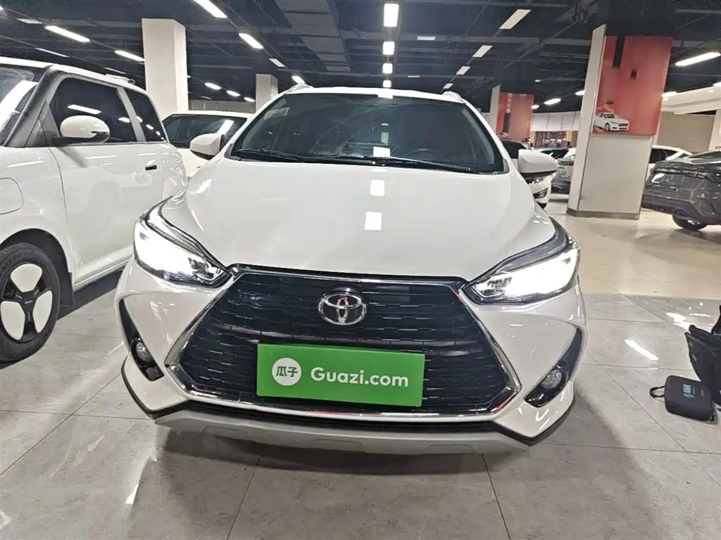 Toyota Yaris L 2021 — фото 3