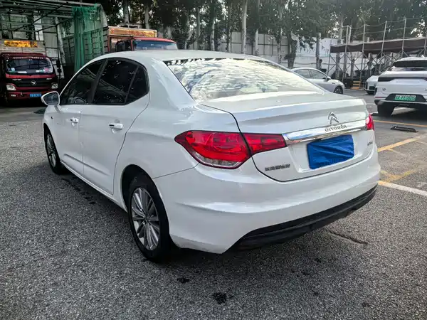 Citroën C4L 2014