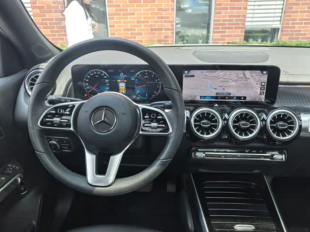 Mercedes-Benz GLB 2021 — фото 14