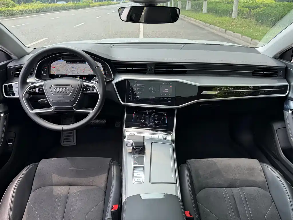 Audi A7L 2024 — фото 12
