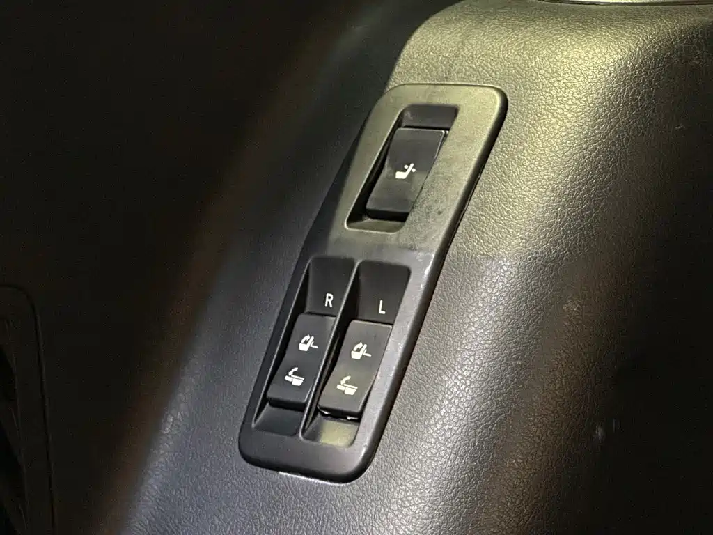 Toyota Prado 2015 — фото 10