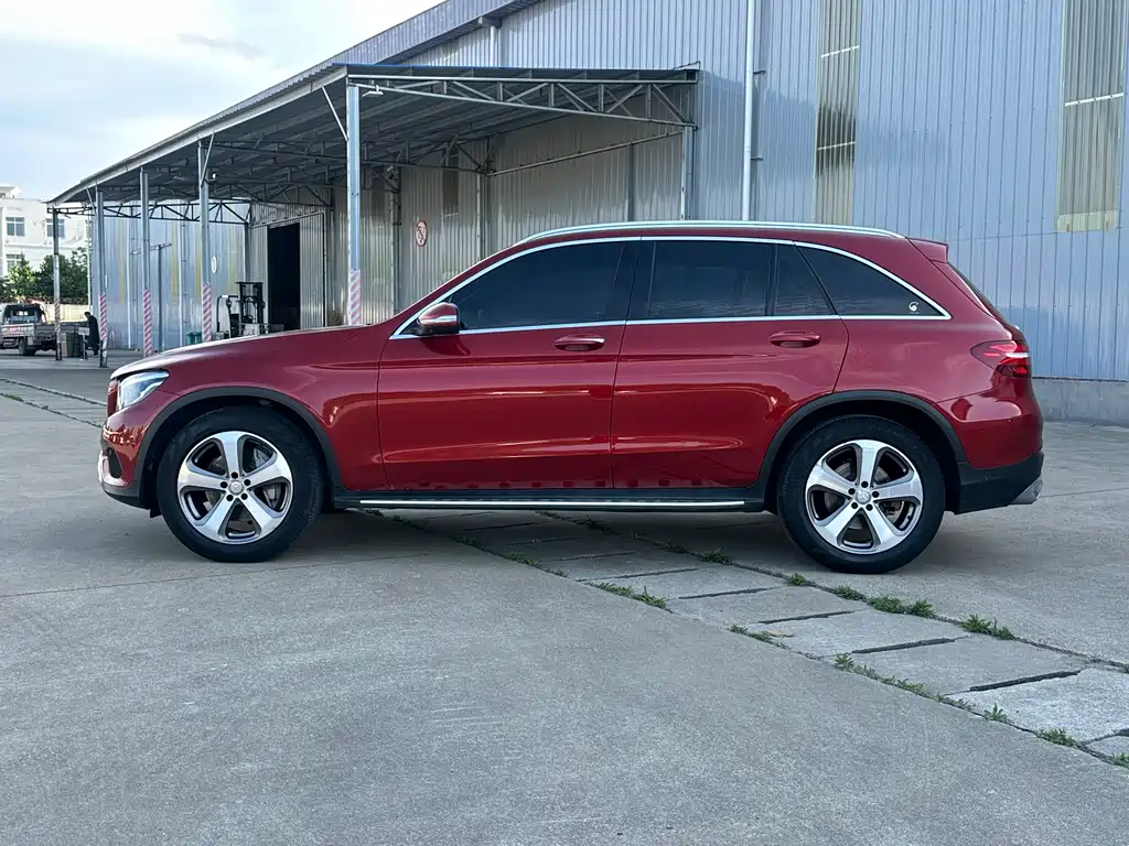 Mercedes-Benz GLC 2016 — фото 12