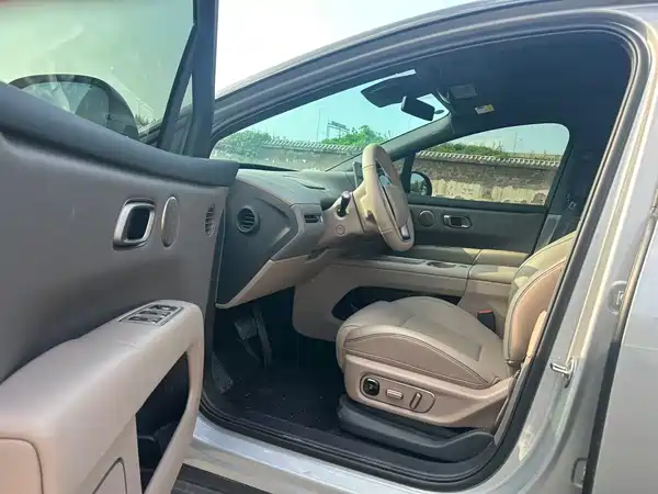 Li Auto i6 2026