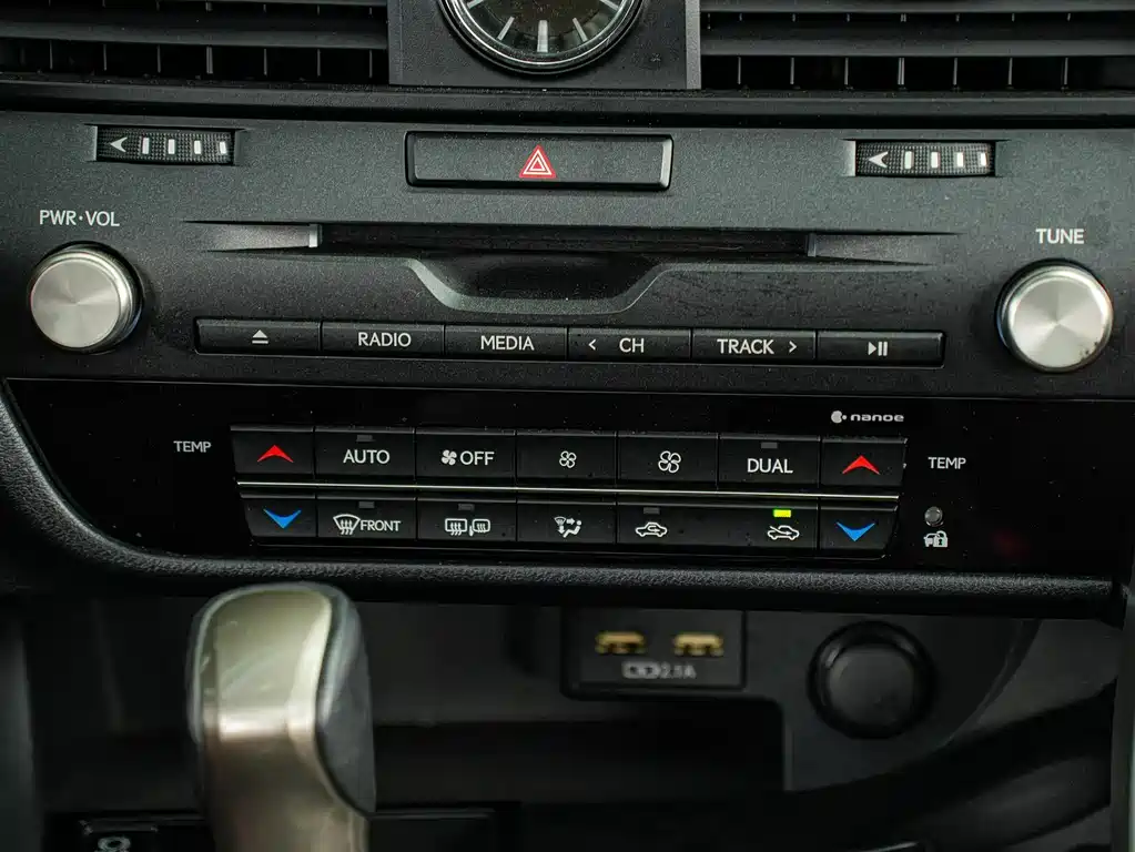 Lexus RX 2021 — фото 19