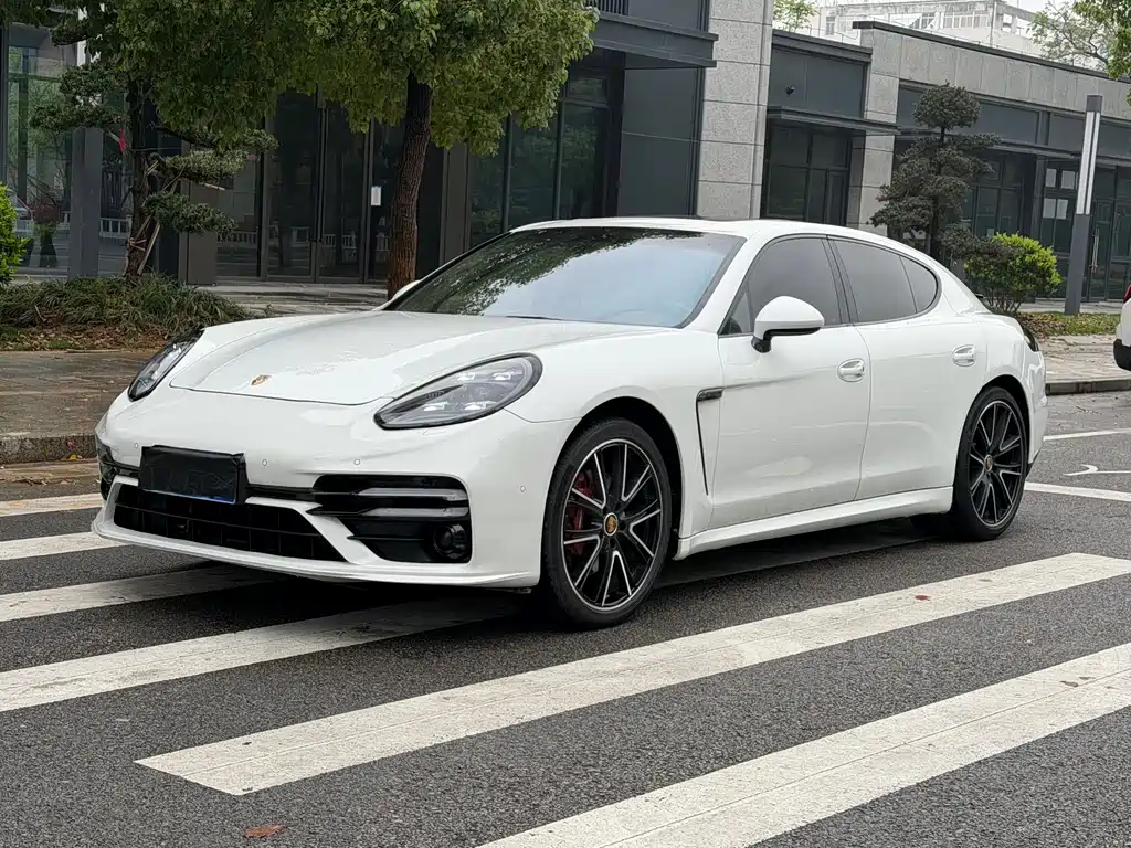 Porsche Panamera 2014