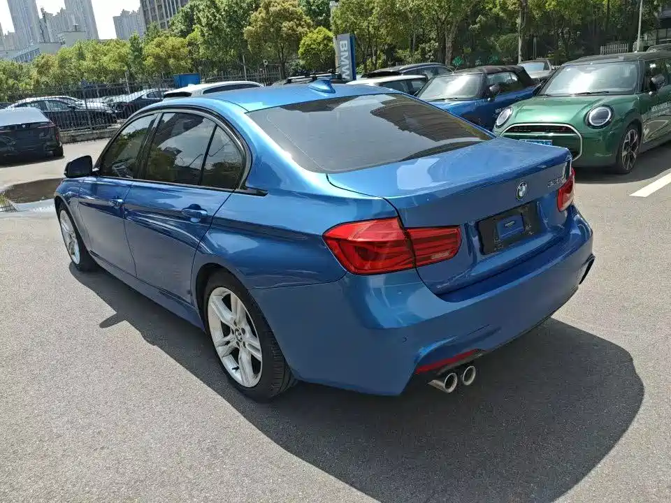 BMW 3 Series 2018 — фото 3