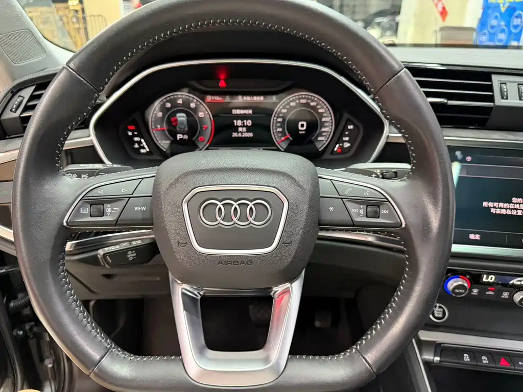 Audi Q3 2022 — фото 19