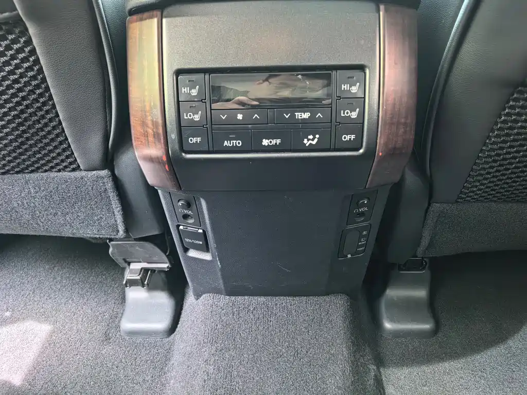Toyota Prado 2017 — фото 17