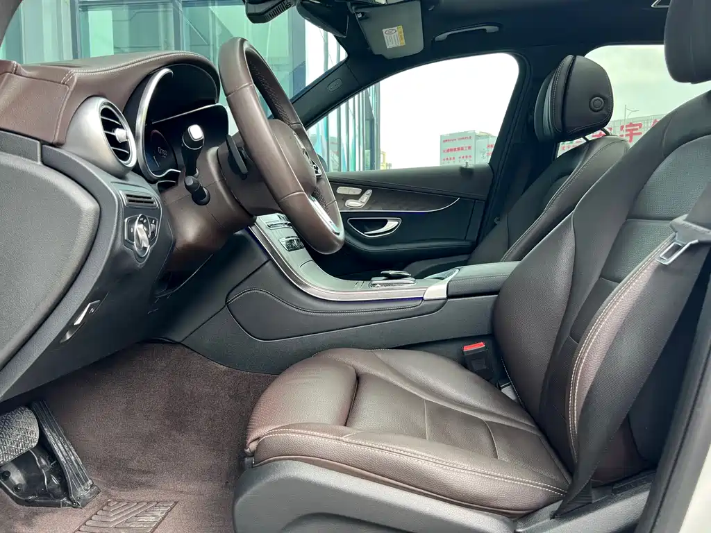 Mercedes-Benz GLC 2020 — фото 14