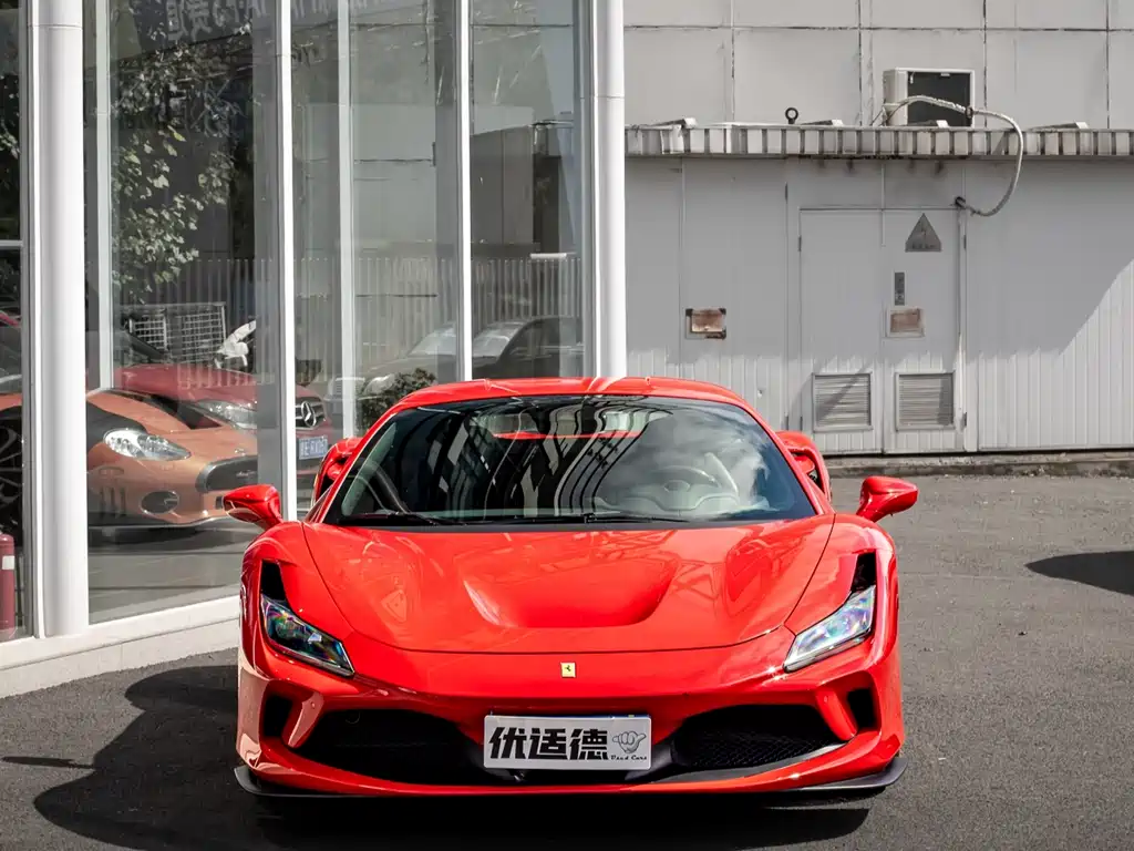 Ferrari F8 2021 — фото 2