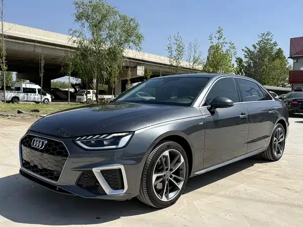 Audi A4L 2020