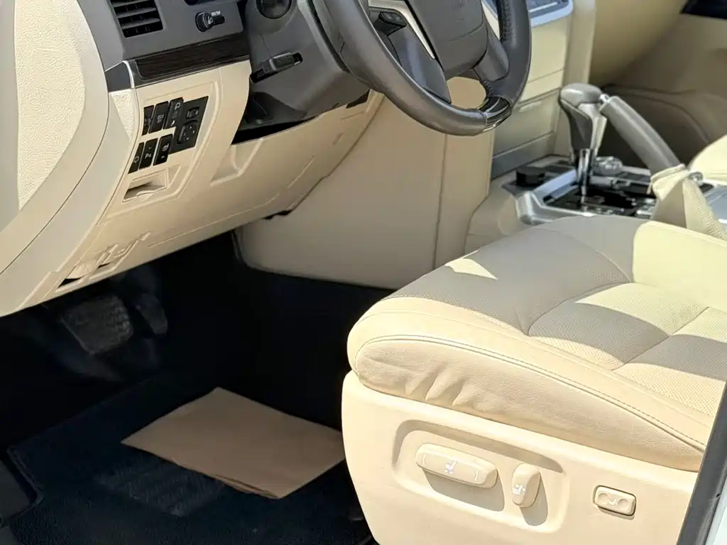 Toyota Land Cruiser 2019 — фото 9