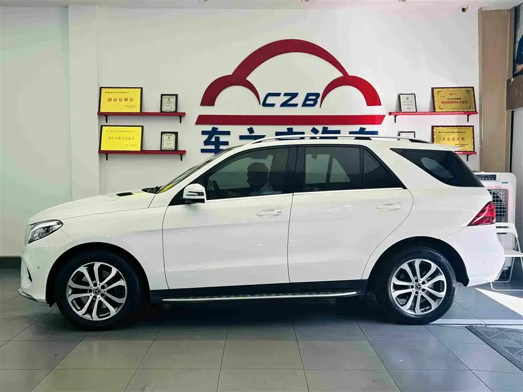 Mercedes-Benz GLE 2018