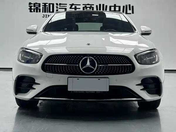Mercedes-Benz E-Class 2022