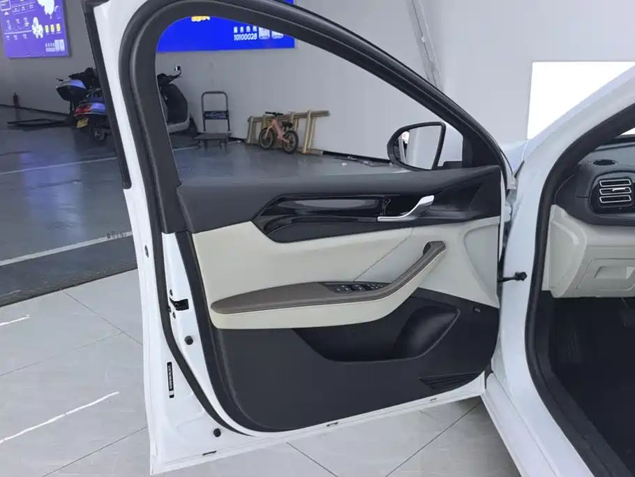 BYD Qin PLUS 2024