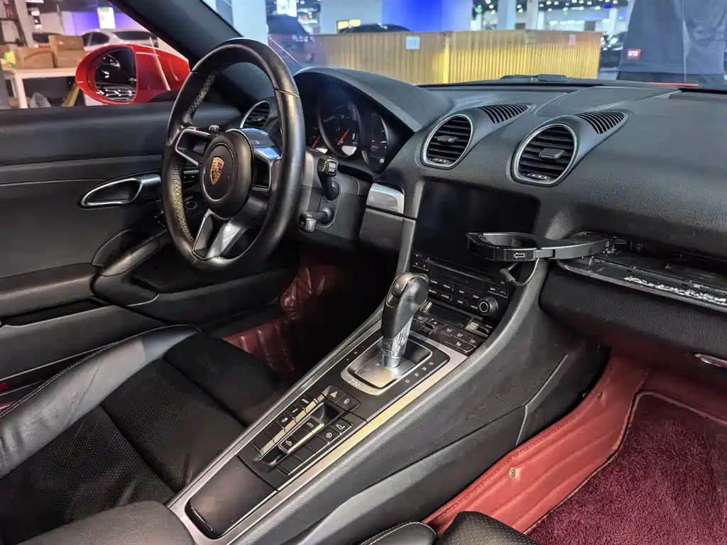 Porsche 718 2017