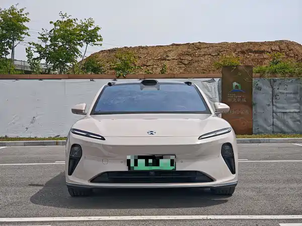 NIO ET5 2022