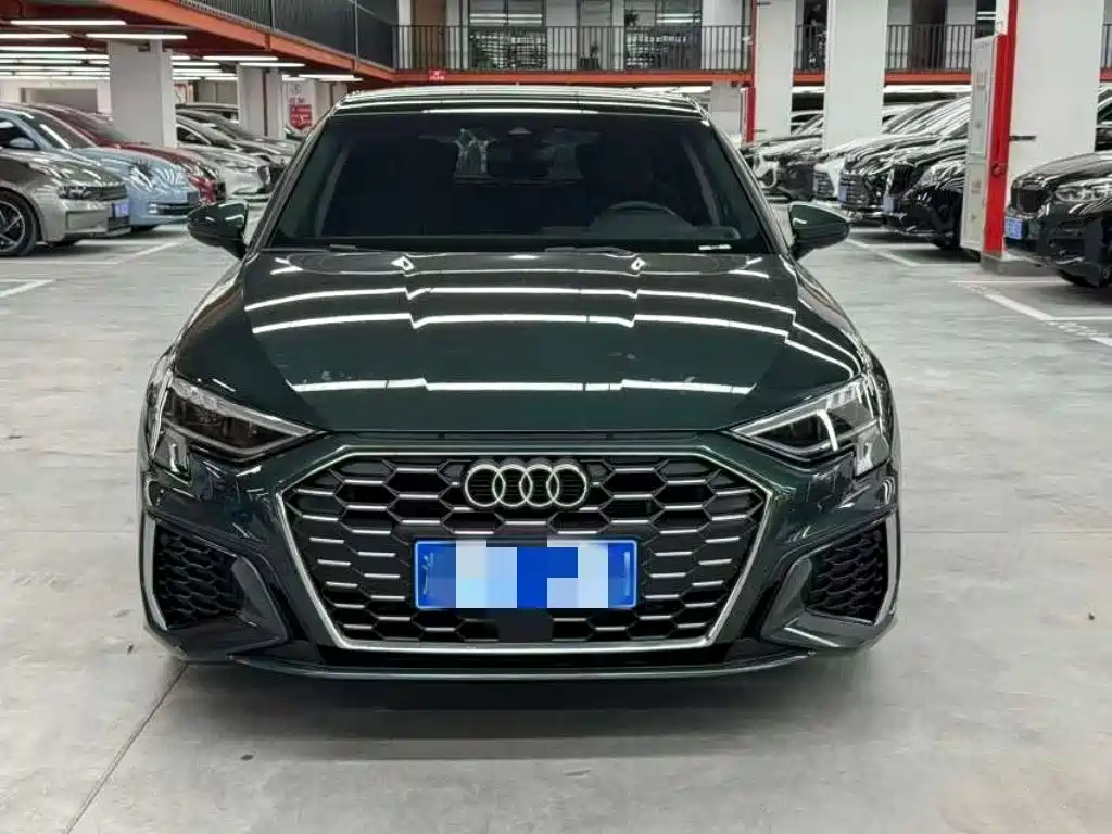 Audi A3 2023 — фото 2