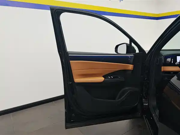 Geely Galaxy L7 2023