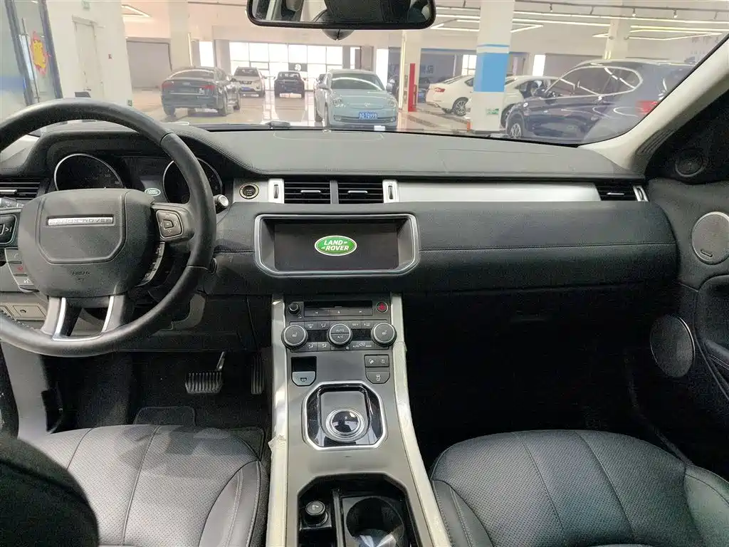 Land Rover Range Rover Evoque 2018 — фото 19