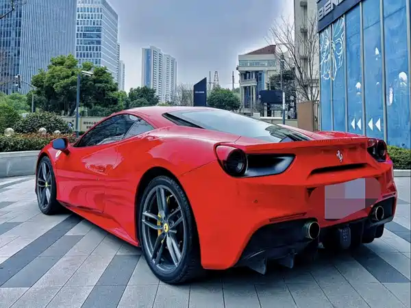 Ferrari 488 2016