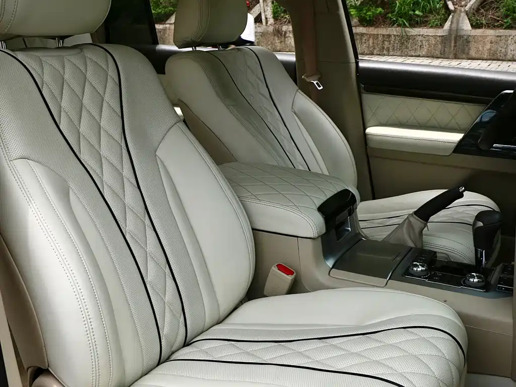 Toyota Land Cruiser 2020 — фото 11